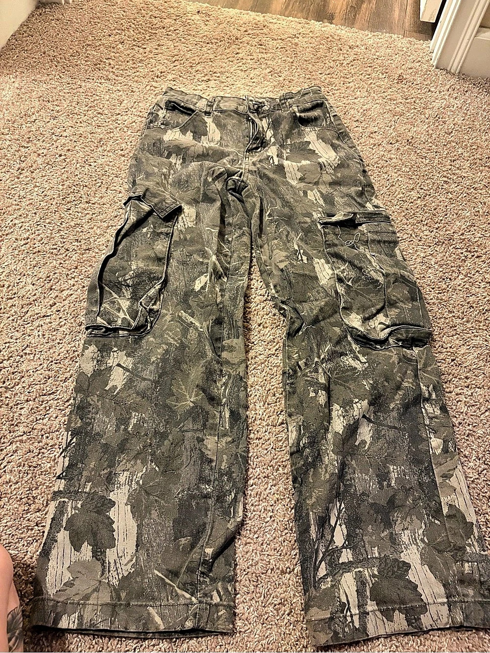Blue Asphalt Camouflage Cargo Pants in Green Size 3